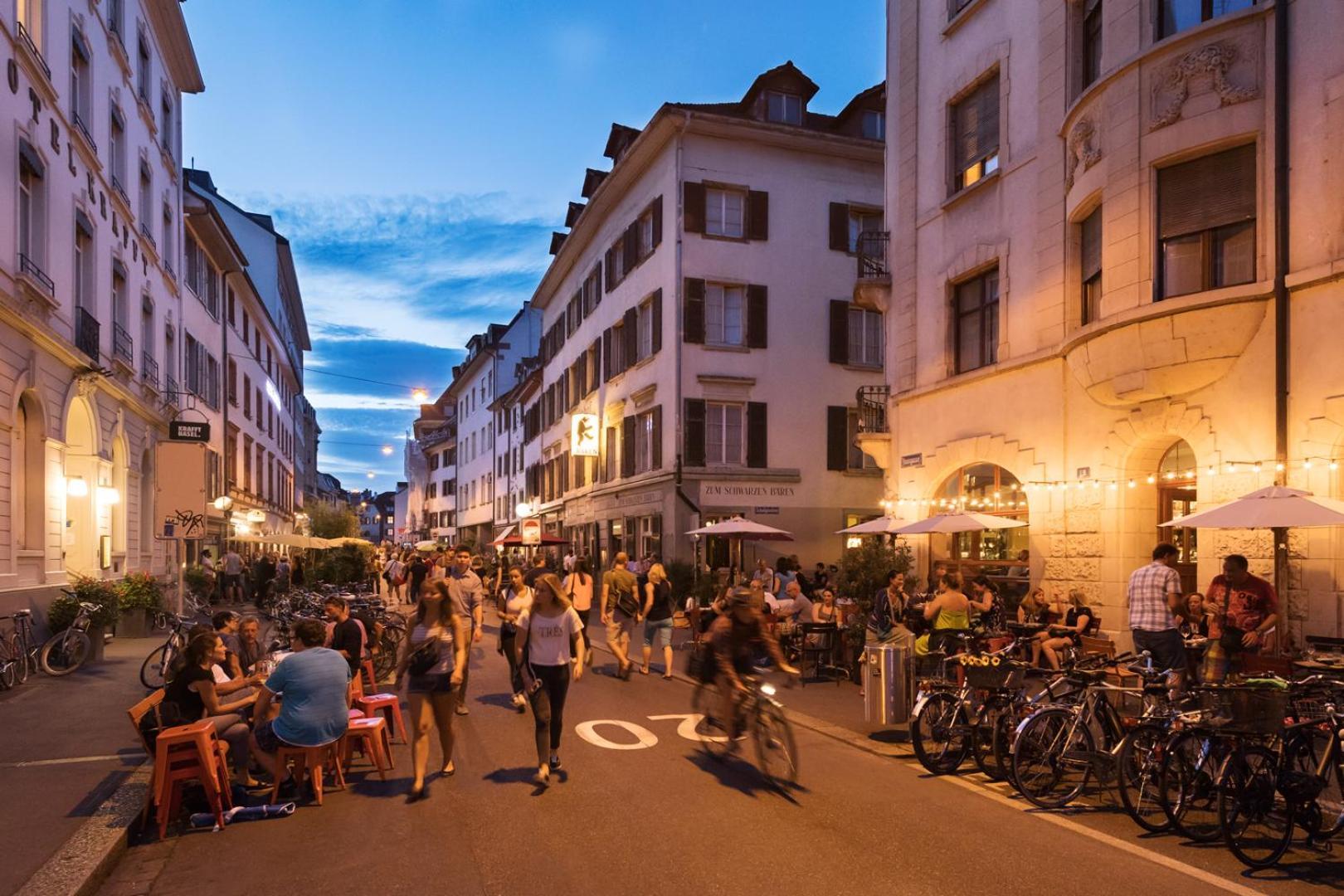 Special Blue Tiger Apartment Basel, Messe Kleinbasel 10-Star Exterior foto